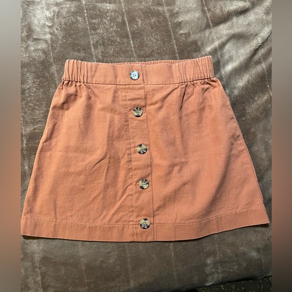 Good Luck Gem Dresses & Skirts - Adorable skirt with buttons